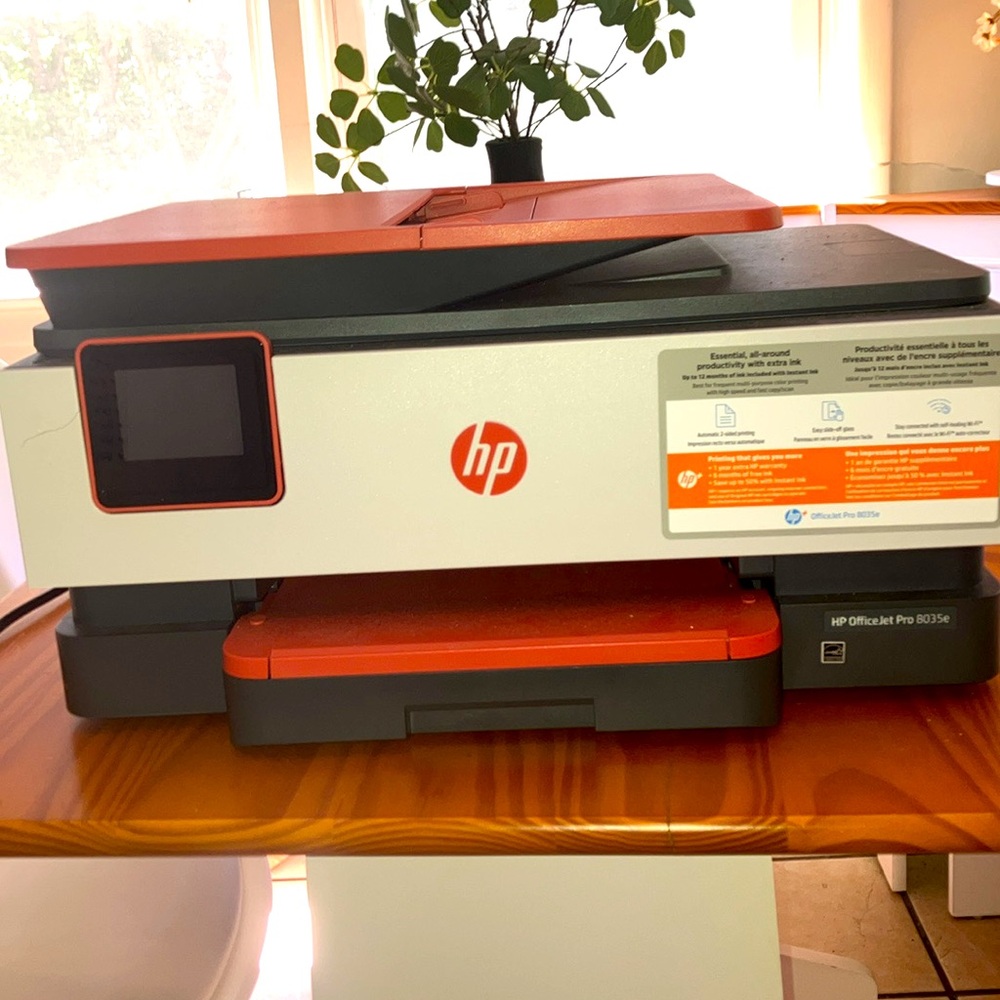 HP OfficeJet Pro8035e Printer (PRICE NEGOTIABLE)